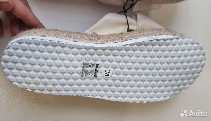 Шлепанцы женские