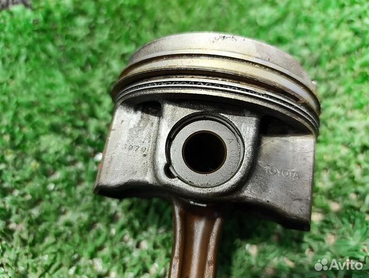 Поршень Lexus RX300