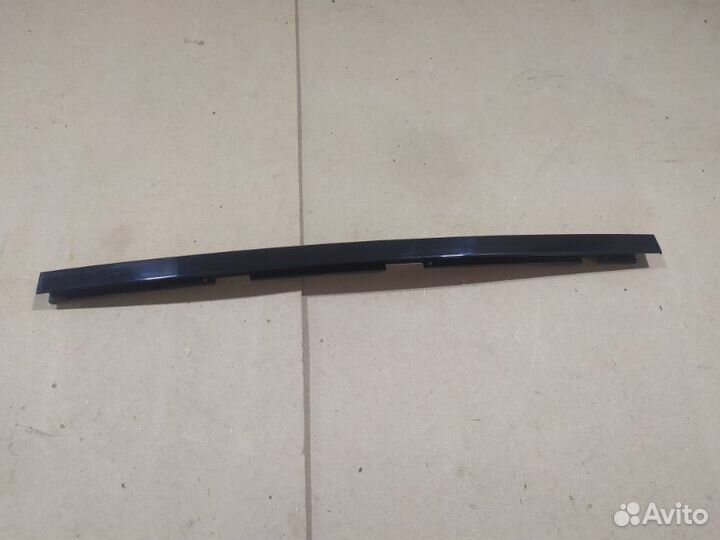 Направляющая стекла задняя правая Mercedes Glk