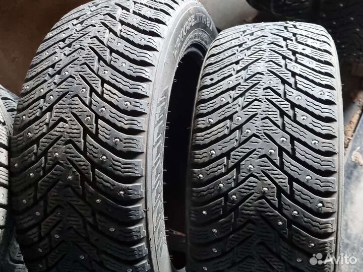 Nokian Tyres Hakkapeliitta 8 215/55 R17 98T