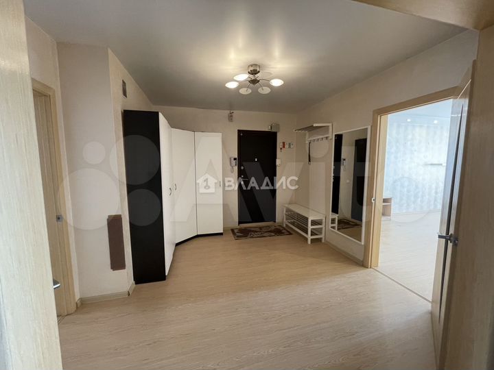 3-к. квартира, 96 м², 8/15 эт.