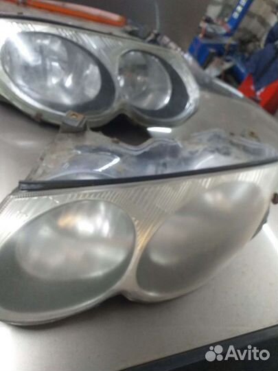 Фары на крайслер 300м 2000год