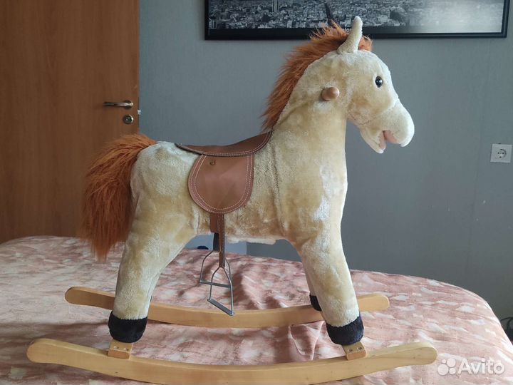 Детская качалка лошадь