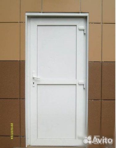 Пластиковые двери