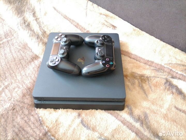 Sony Playstation 4 Slim