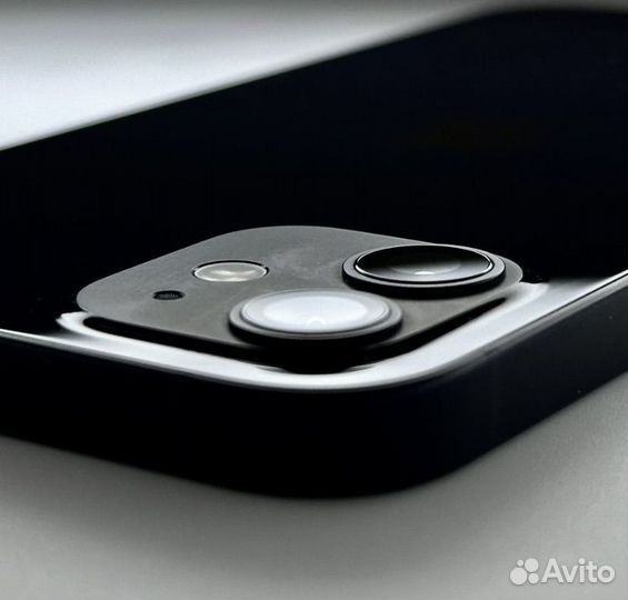 iPhone 12, 64 ГБ