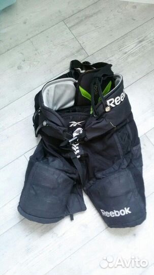 Хоккейная форма, защита, коньки, баул