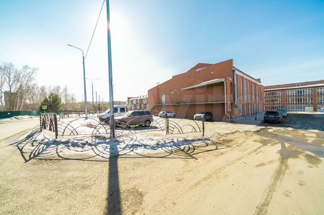 Свободного назначения, 2000 м²