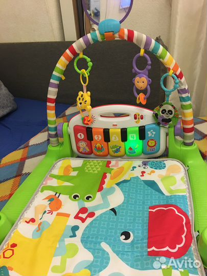 Развивающий коврик с пианино