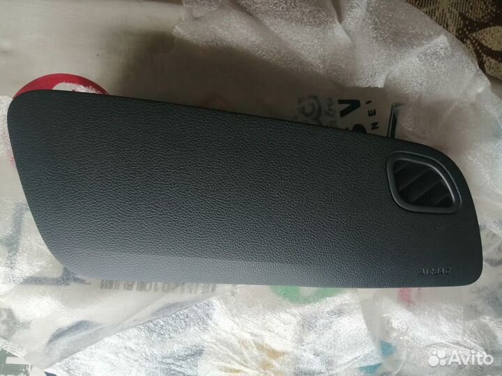 Крышка подушки безопасности пассажира VW Polo