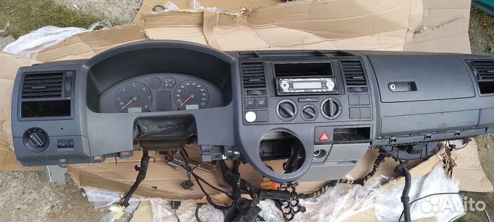 Передняя панель volkswagen transporter T5