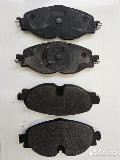 Передние тормозные диски и колодки Vag