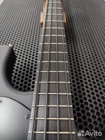 Бас-гитара Dean EricBass Signature Hillsboro