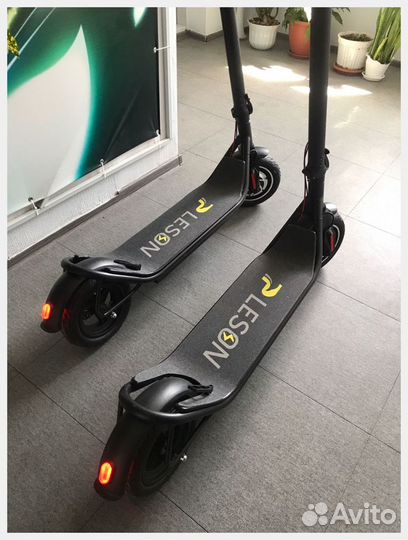 Электросамокат leson S006