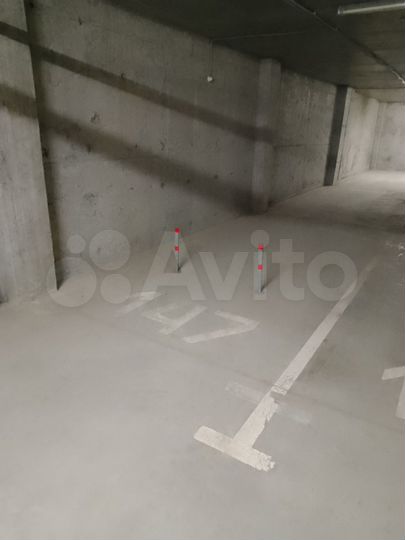 Машиноместо, 13 м²