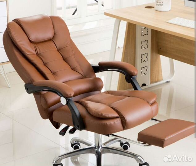 Компьютерное кресло руководителя новая