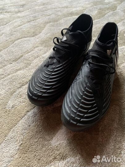 Бутсы adidas predator
