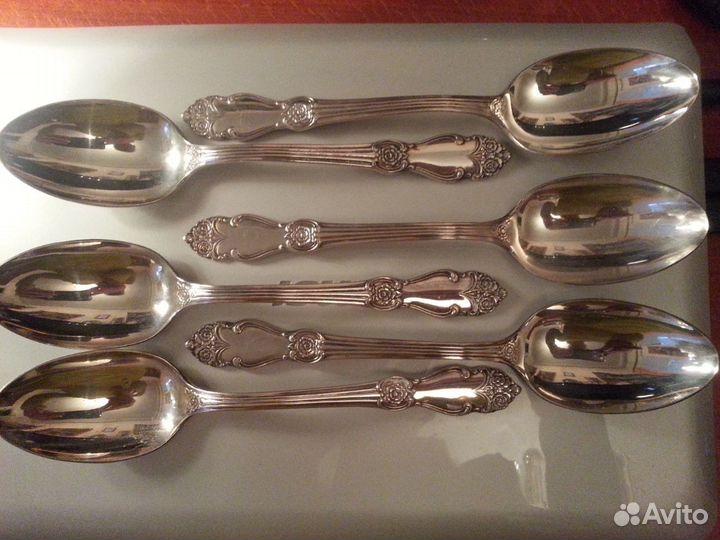 Столовые приборы 