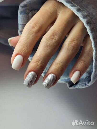 Маникюр с покрытием гель-лаком