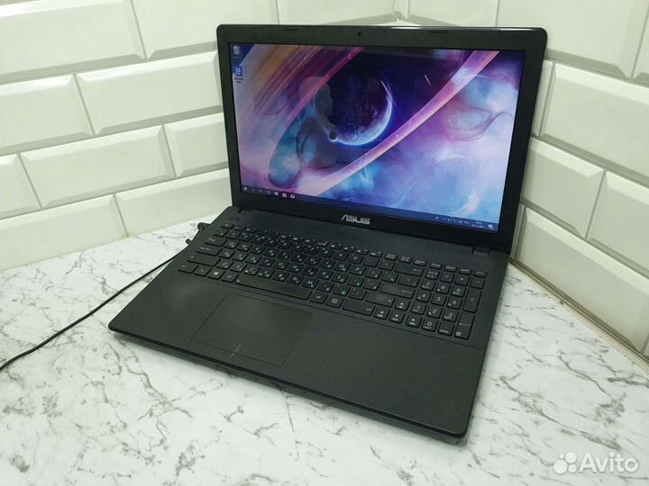 Ноутбук asus X551C