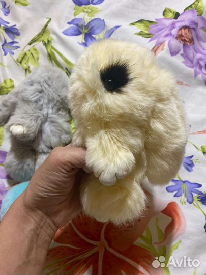 З брелока из натурального меха. Цена за всё сразу