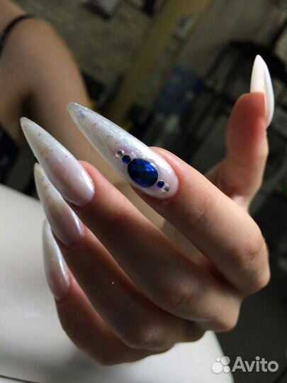 Маникюр и педикюр