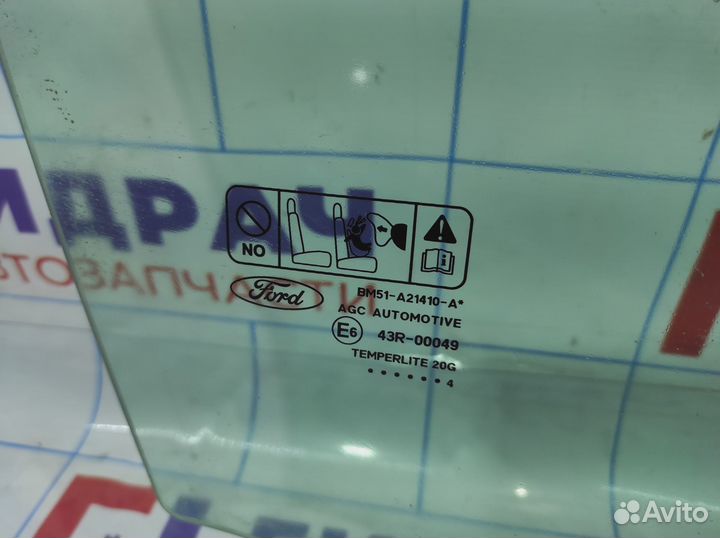 Стекло двери передней правой Ford Focus 3 1742301