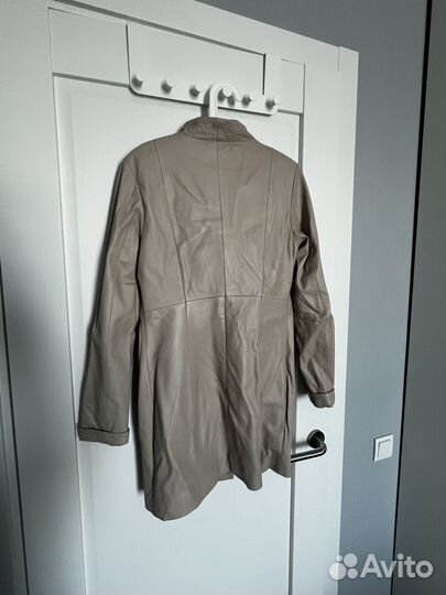 Плащ кожаный женский 44