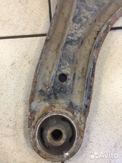 Рычаг подвески передний правый Chery Amulet A15