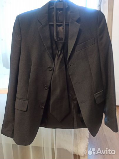 Продам пиджак серый для мальчика. Размер 134
