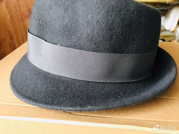 Стильная фетровая шляпа zara