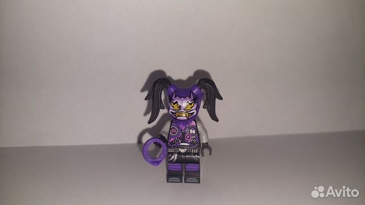 Lego Ninjago минифигурка Ultra Violet