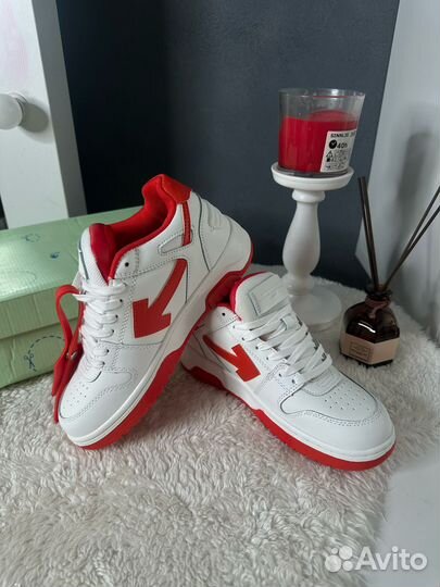 Кроссовки off white out of office красные