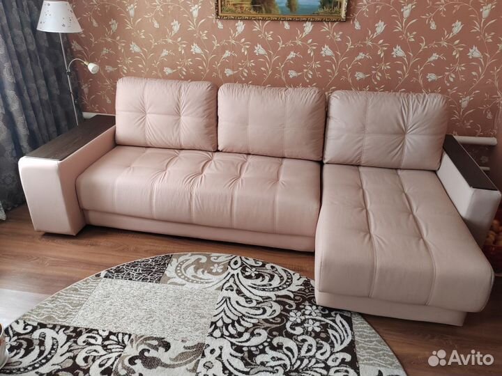 Угловой диван