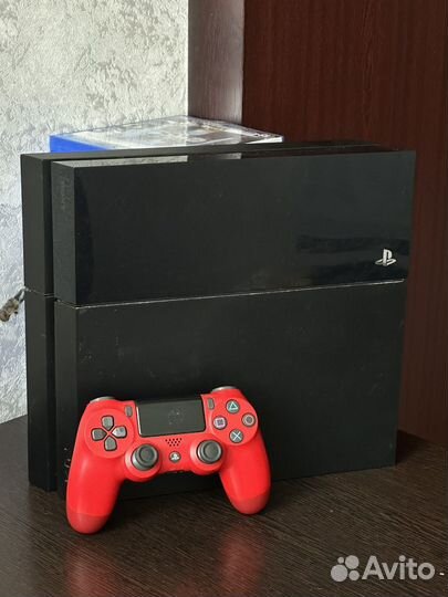 Sony PS4+100игр UFC4 FIFA23