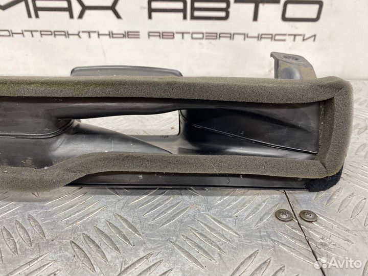 Б/У воздуховод отопителя Audi A6 С5 ALF 2.4 1998