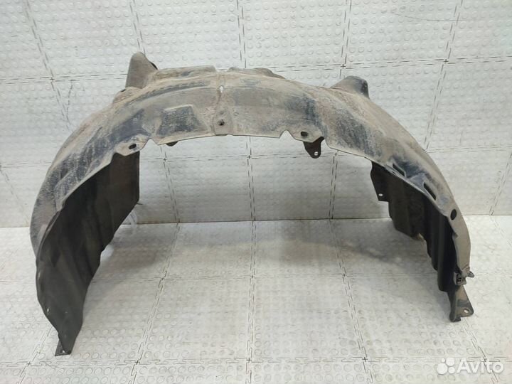 Подкрылок передний правый Toyota Camry XV70 2017