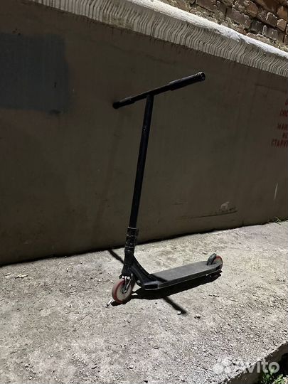 Трюковой самокат кастом в парк