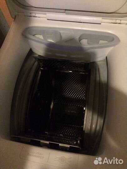 Стиральная машина вертикальная Zanussy ZWY50924W