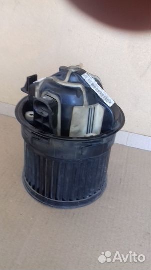 Крыльчатка печки Пежо 308 (Ситроен)