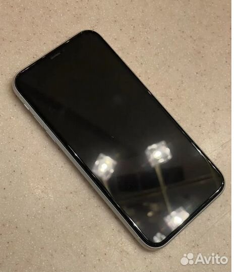 iPhone 11, 256 ГБ