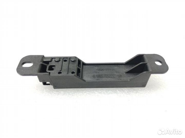 Антенна задняя правая Mercedes-Benz E-Class S213