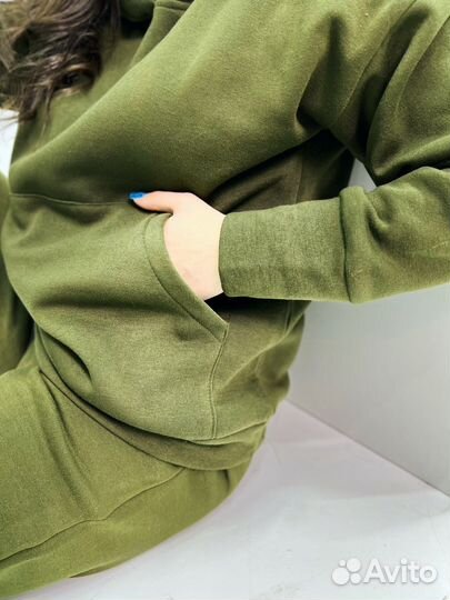 Спортивный костюм женский