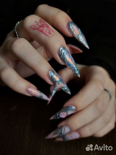 Мастер маникюра