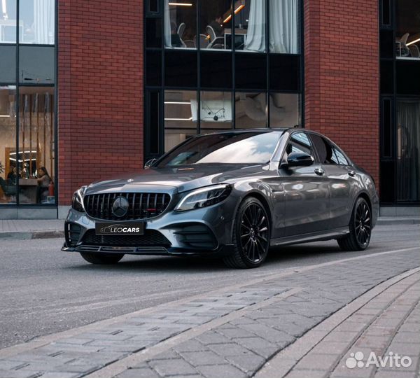 Аренда автомобиля Mercedes C43 AMG