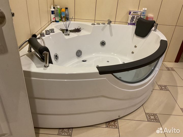 Ванна джакузи бу