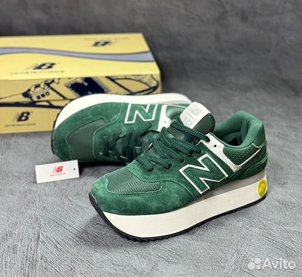 Кроссовки New Balance на высокой подошве