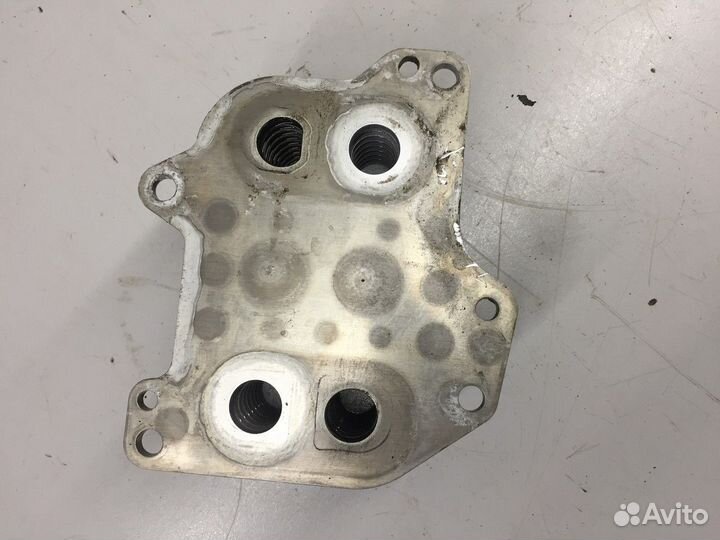 Радиатор масляный (Volkswagen Passat)