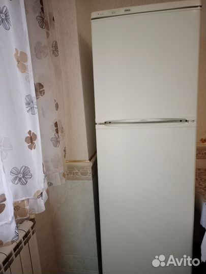 Холодильник 