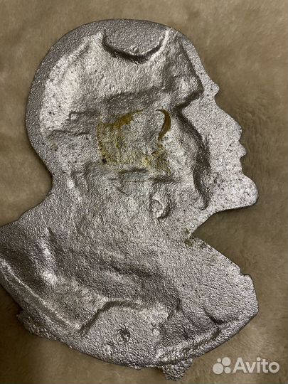 Ленин барельеф